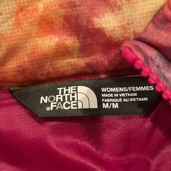 North Face Insulated Jacket.  Size M - Picture 4 of 10